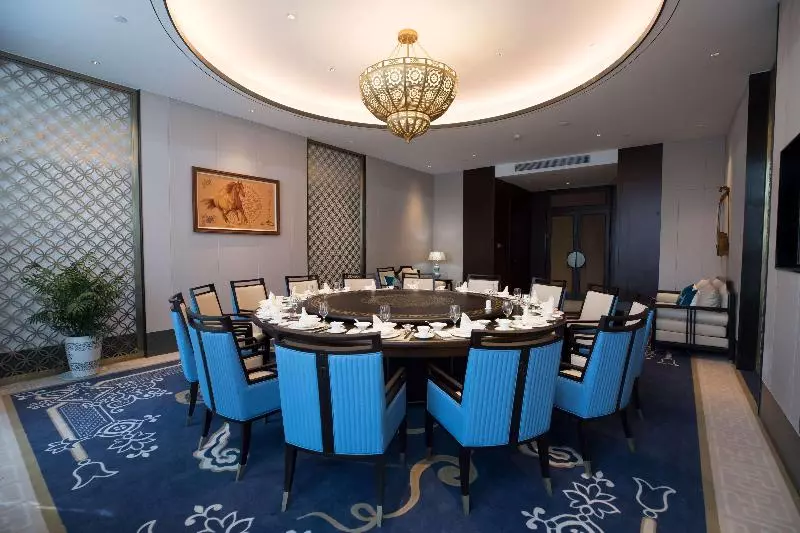 Hotelli Howard Johnson By Wyndham Bayan Plaza Qidong