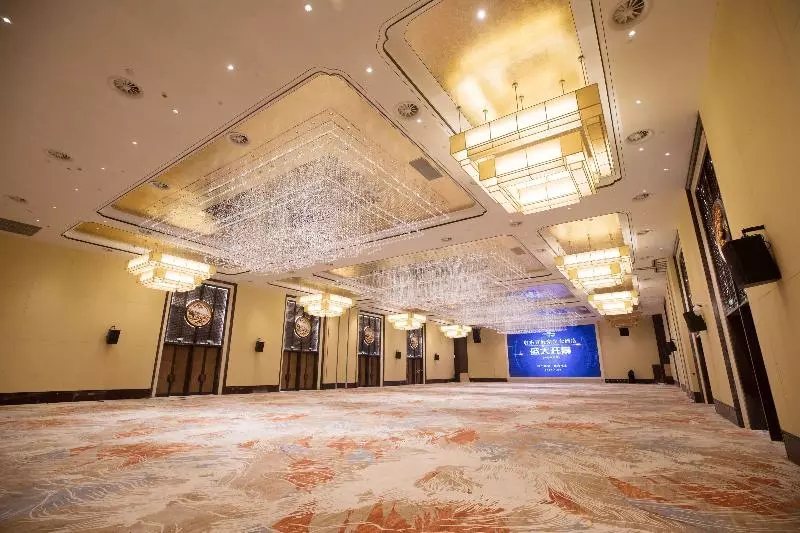 Hotelli Howard Johnson By Wyndham Bayan Plaza Qidong