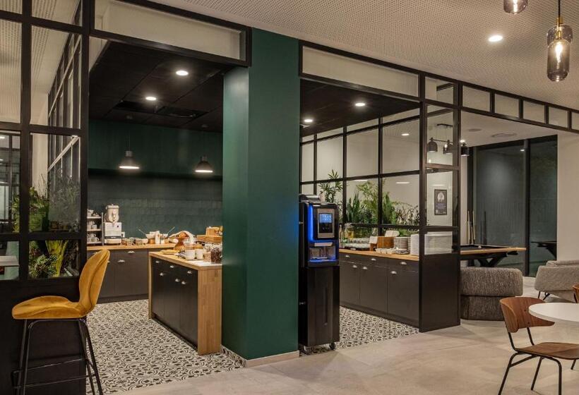 فندق Kyriad Lyon Ouest Limonest