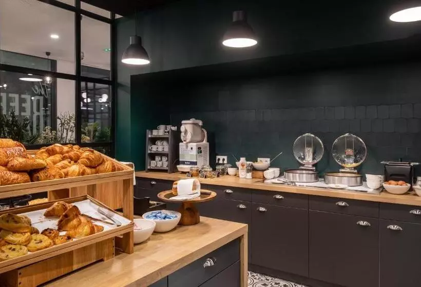 ホテル Kyriad Lyon Ouest  Limonest