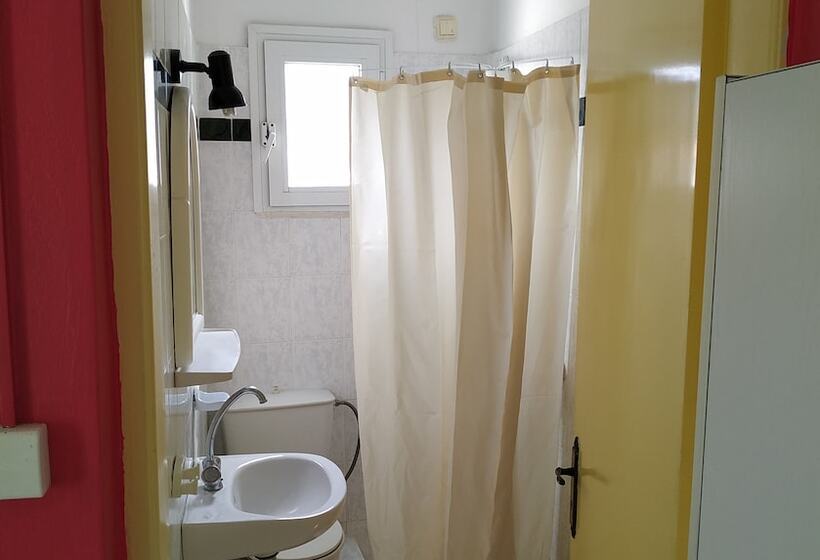 فندق New Pantheon