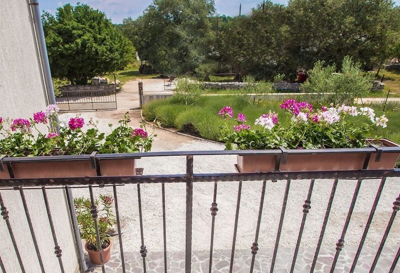 Beautiful Decorated Villa For 8 Persons With Private Pool In A Quiet Location