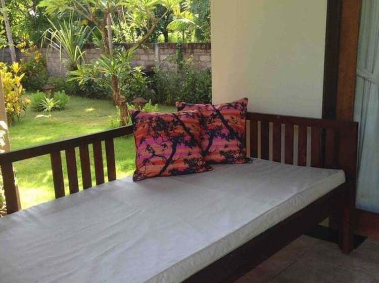 Kirana Homestay Dusk Bungalow