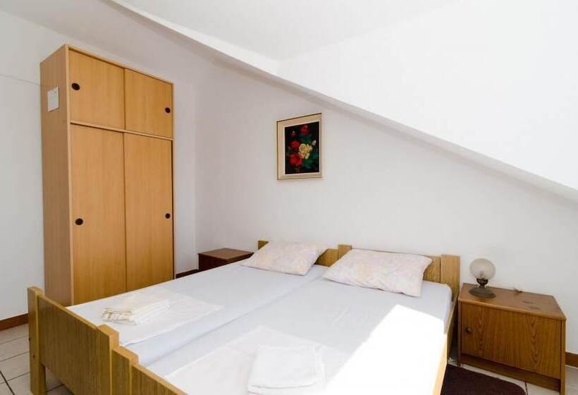 پانسیون Guest House Misita