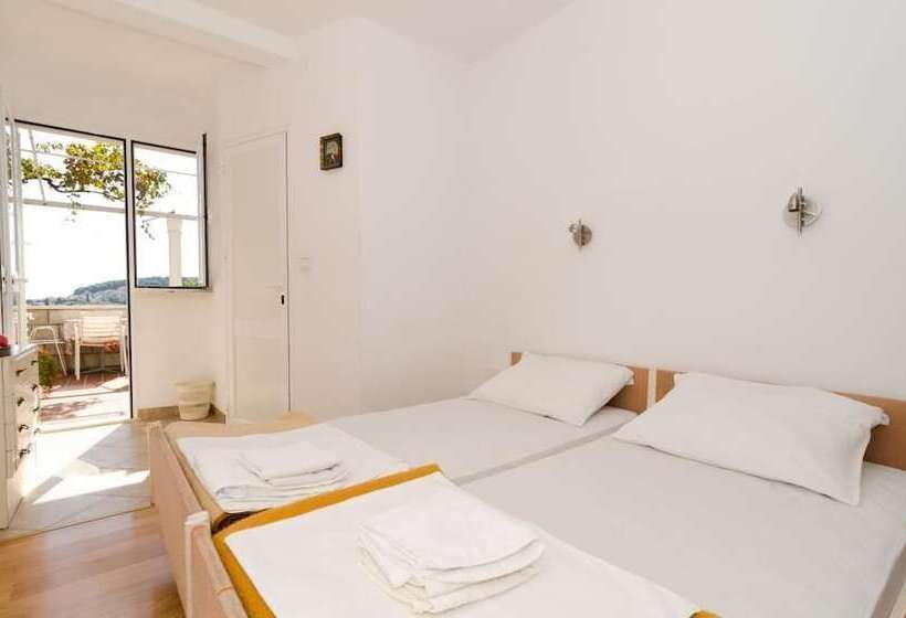 پانسیون Guest House Misita