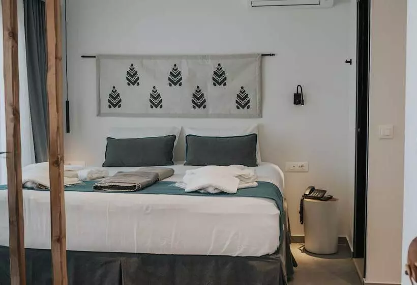 Pignolia Suites   Adults Only