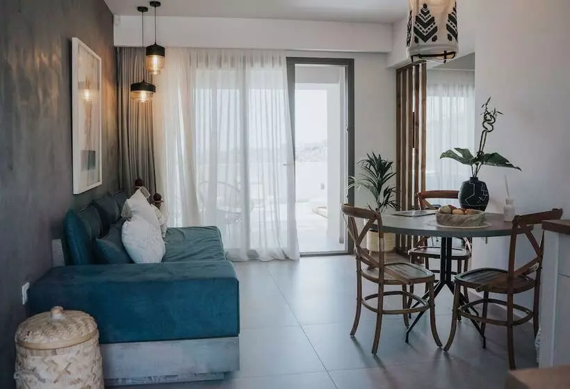 Pignolia Suites   Adults Only