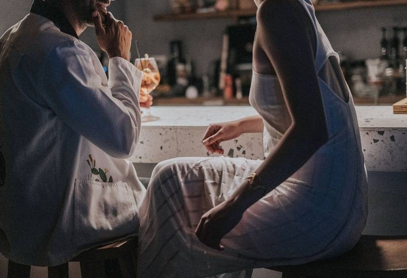 Pignolia Suites Adults Only