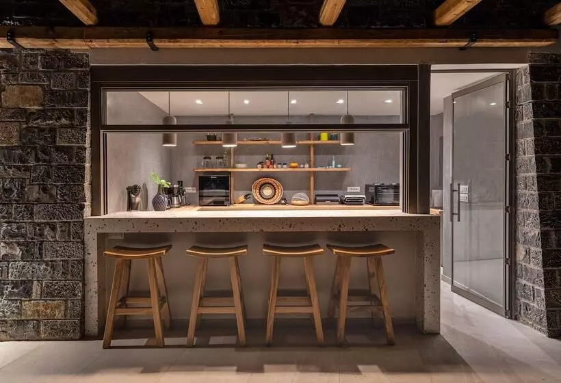 Pignolia Suites   Adults Only