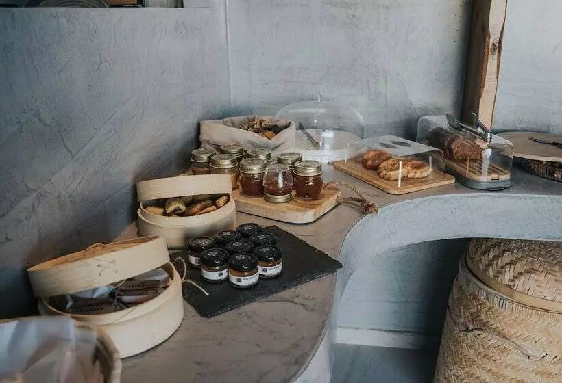 Pignolia Suites   Adults Only