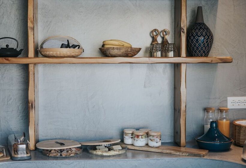 Pignolia Suites Adults Only