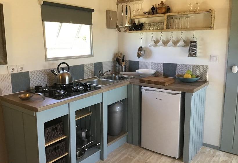 Paros ,unique Boatshack For 2s Near Aliki