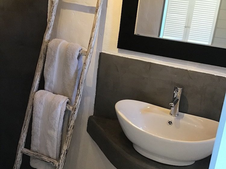 Paros ,unique Boatshack For 2s Near Aliki