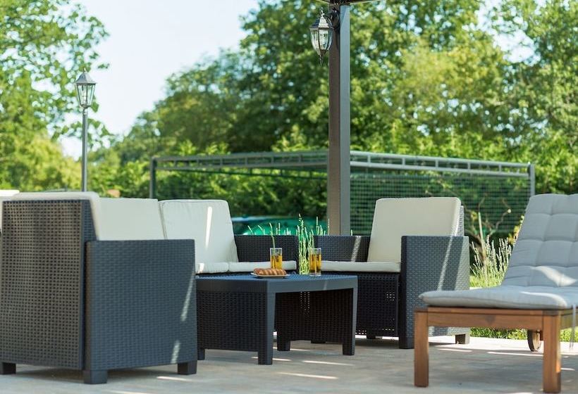 Villa With Private Pool In Istria, Quiet Location, Large Garden, Terrace, Bbq