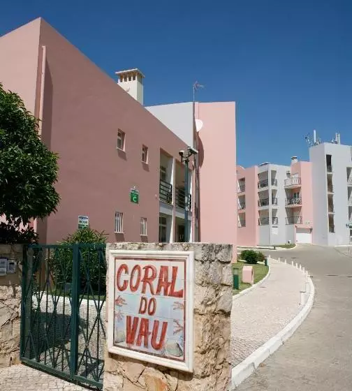 Apartamentos Coral Do Vau