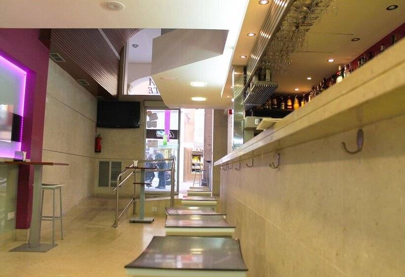 فندق Alda Entrearcos