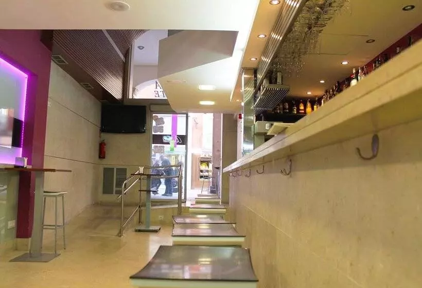 هتل Alda Entrearcos