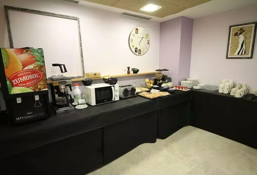 هتل Alda Entrearcos