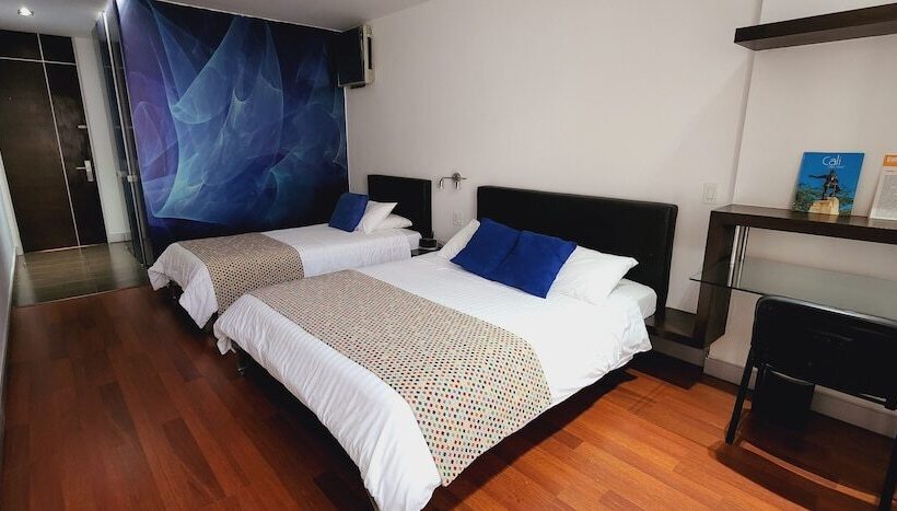 هتل Austral Suites