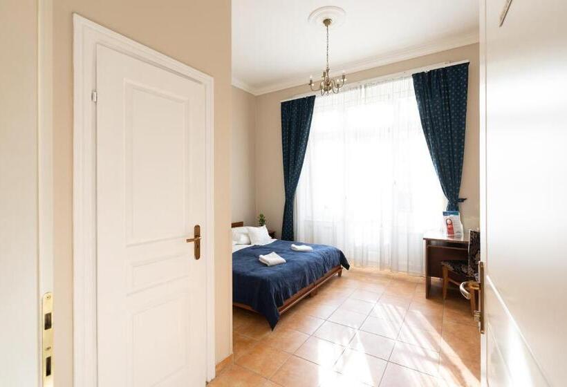 فندق Budapest Panorama Central