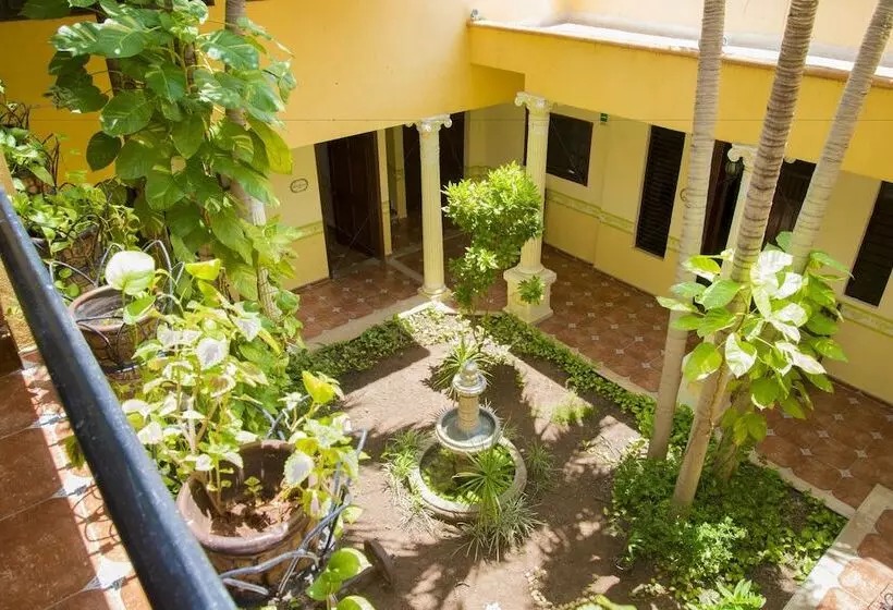 هتل Casa De Las Columnas