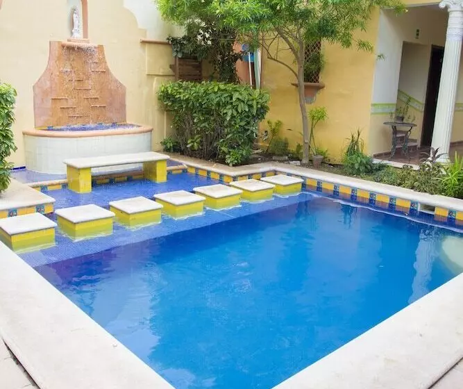 هتل Casa De Las Columnas