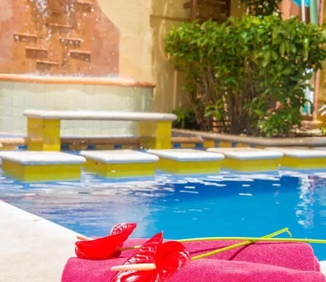 هتل Casa De Las Columnas