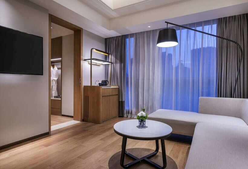Novotel Shanghai Jingan
