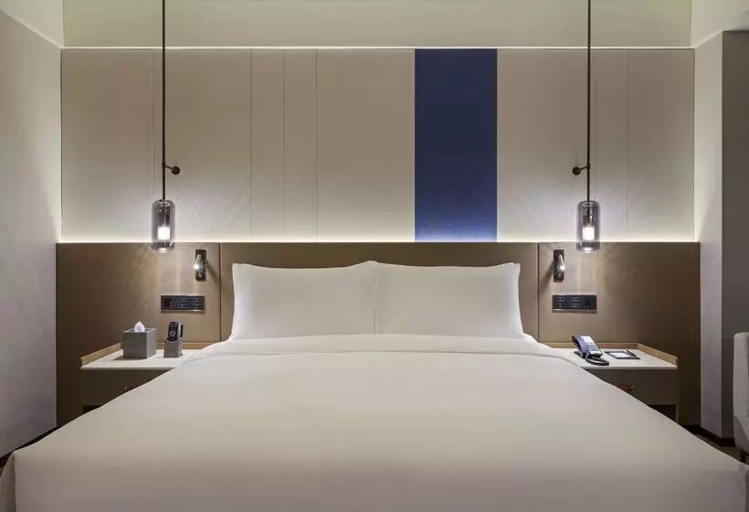 Novotel Shanghai Jingan