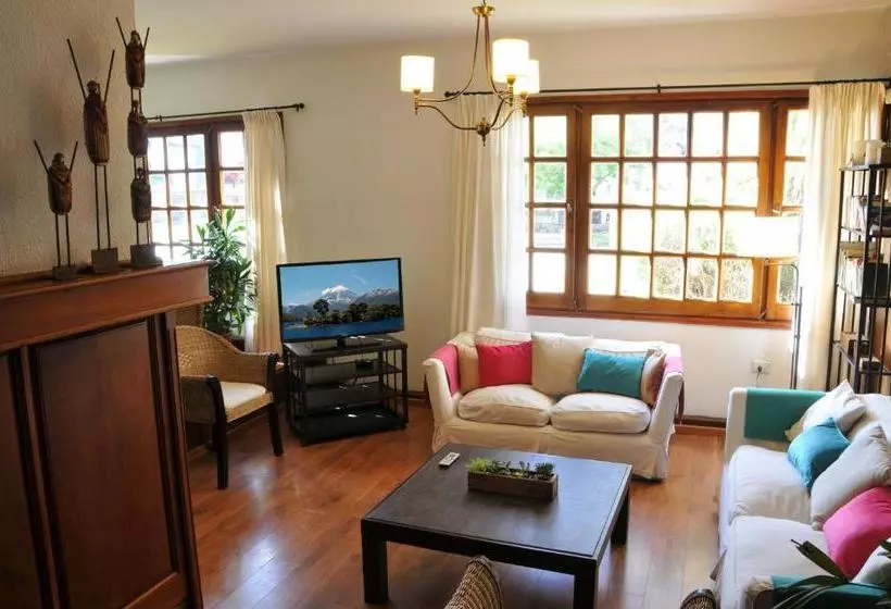 هتل Hosteria Hostal Del Esquiador