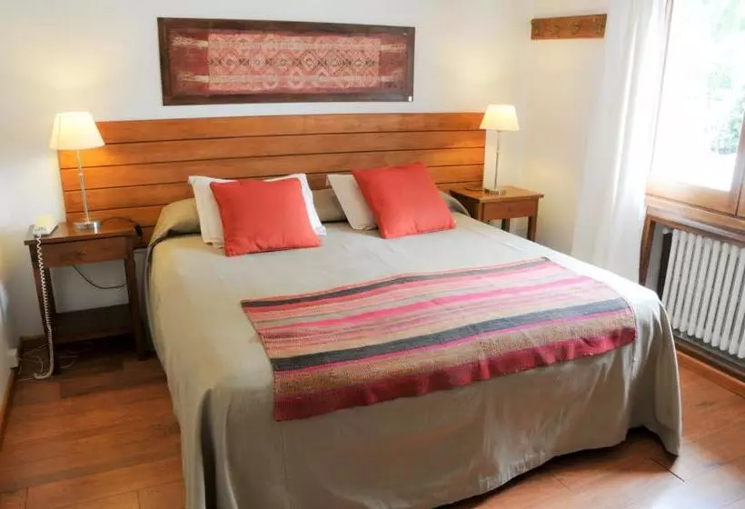 هتل Hosteria Hostal Del Esquiador