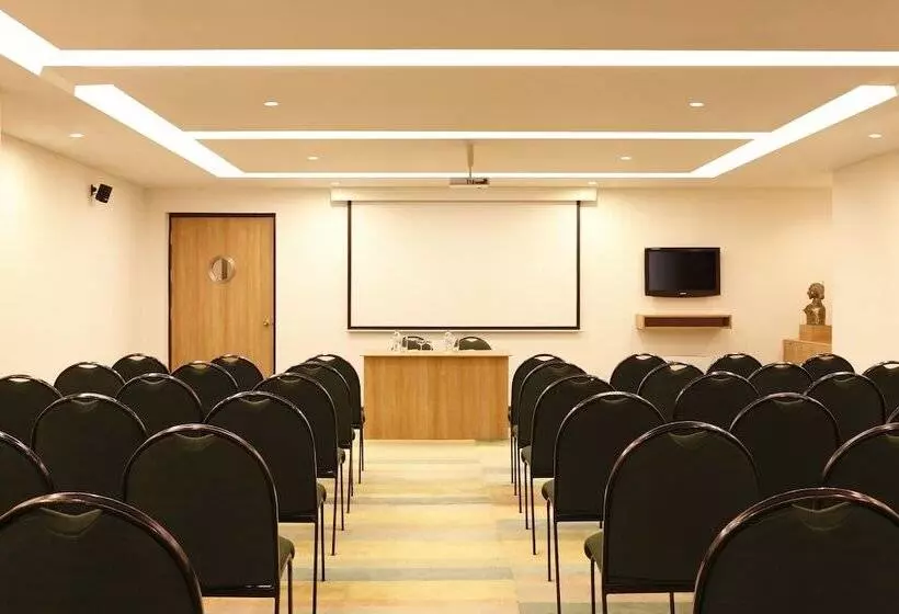 Lemon Tree Hotel Chennai