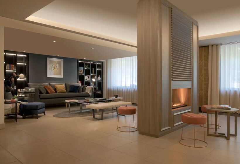 هتل NH Buenos Aires 9 De Julio