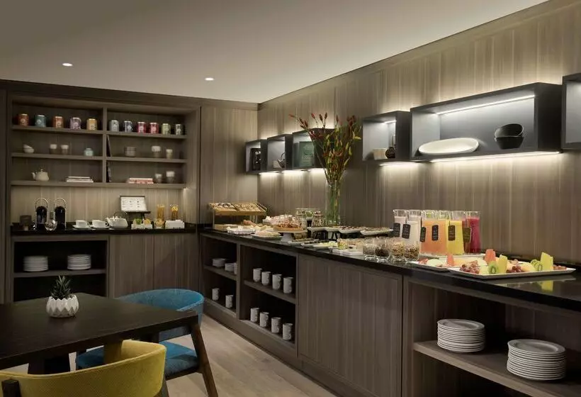 هتل NH Buenos Aires 9 De Julio