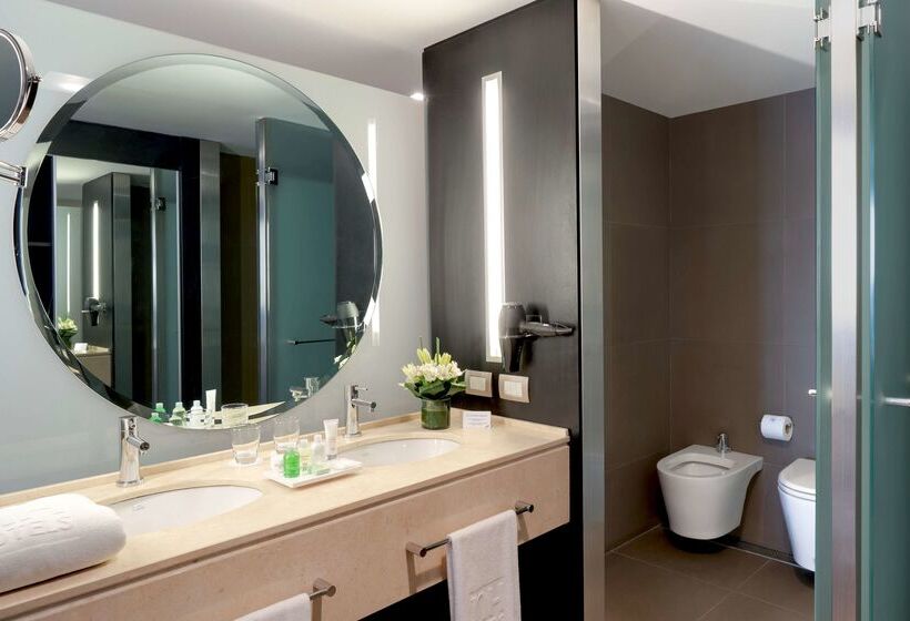 هتل NH Buenos Aires 9 De Julio