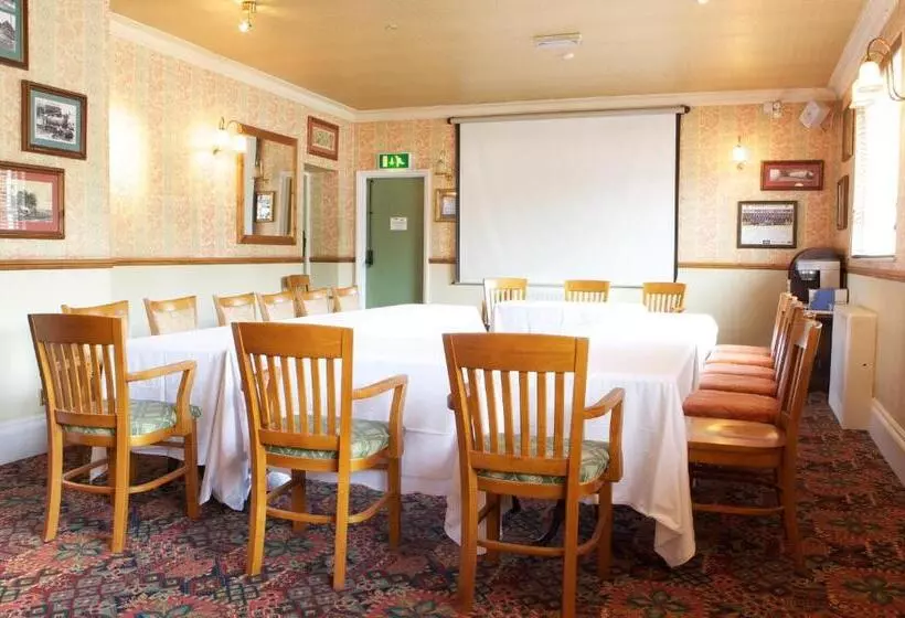 Radstock Hotel Near Bath