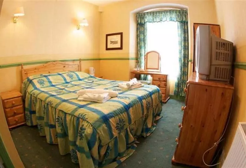 Radstock Hotel Near Bath