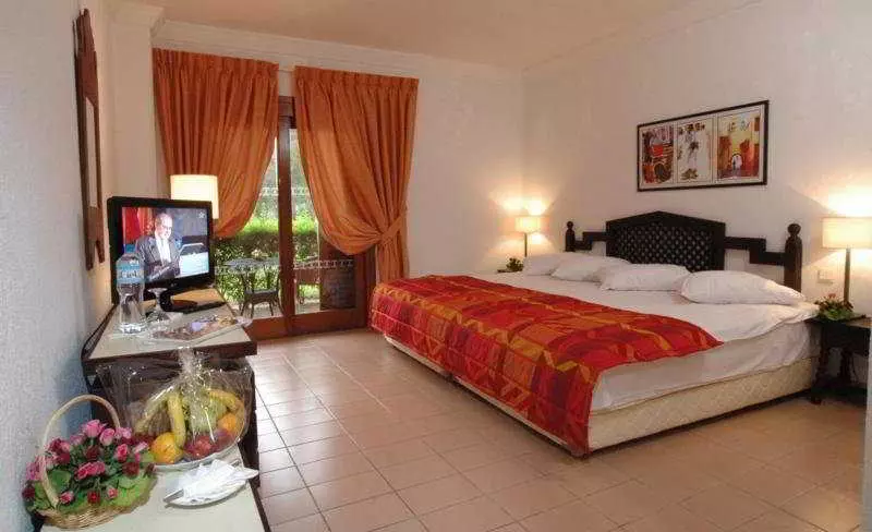 هتل Royal Decameron Issil