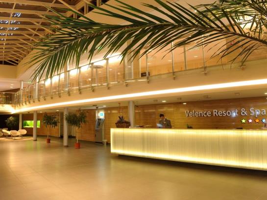 Hotel Velence Resort & Spa