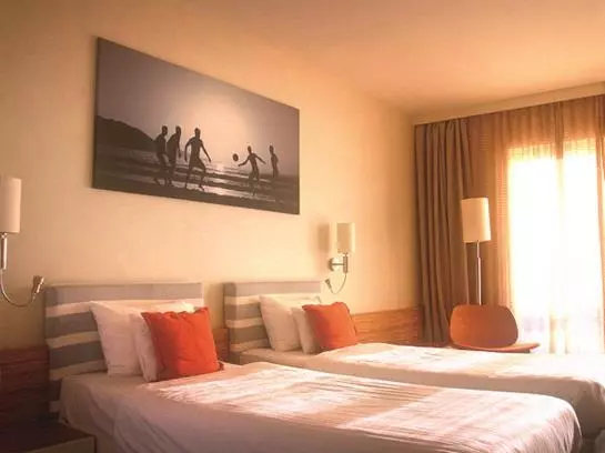 Отель Velence Resort & Spa