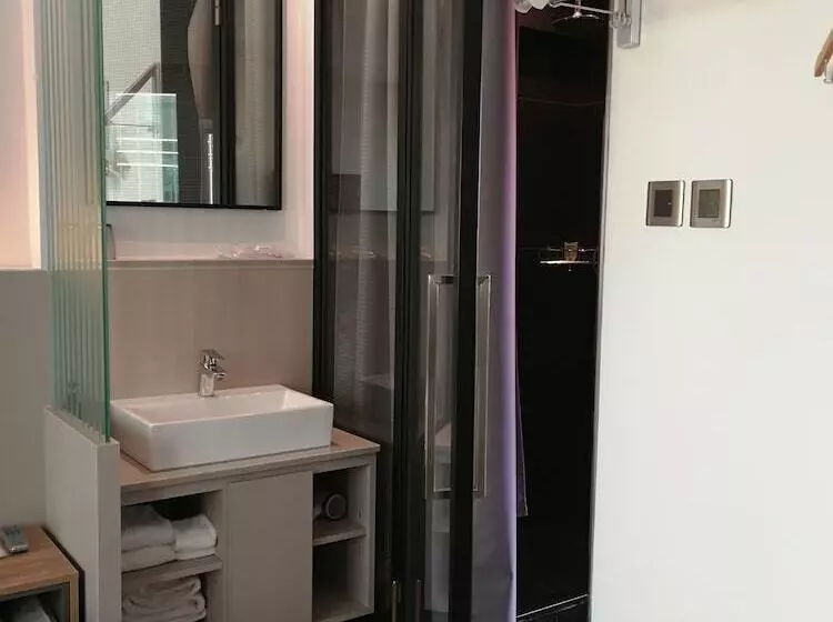 هتل Wifi Boutique