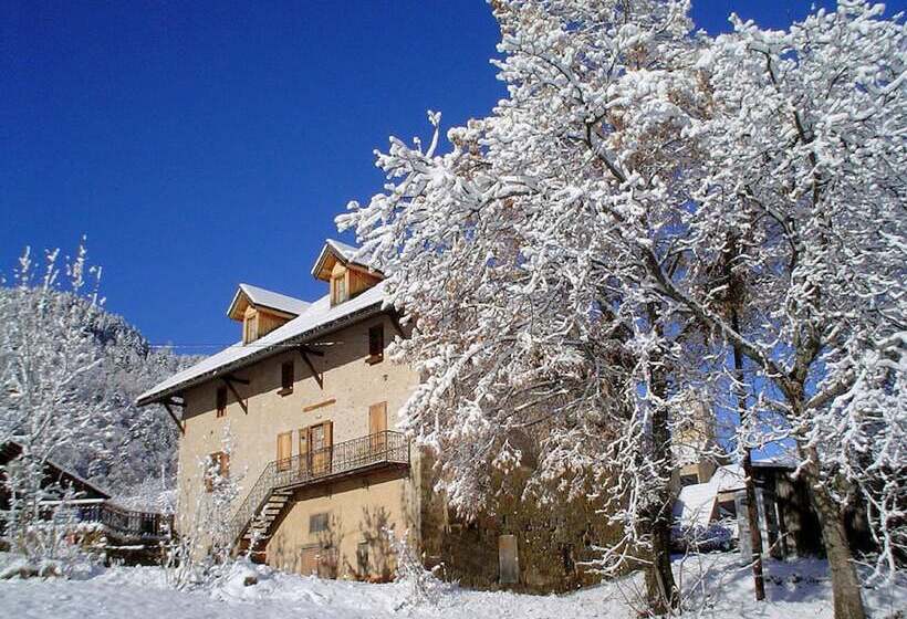 Bed and Breakfast Gîte De Boscodon
