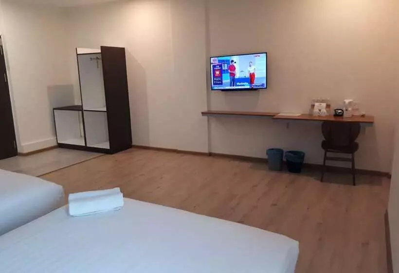 هتل Hotin Inn