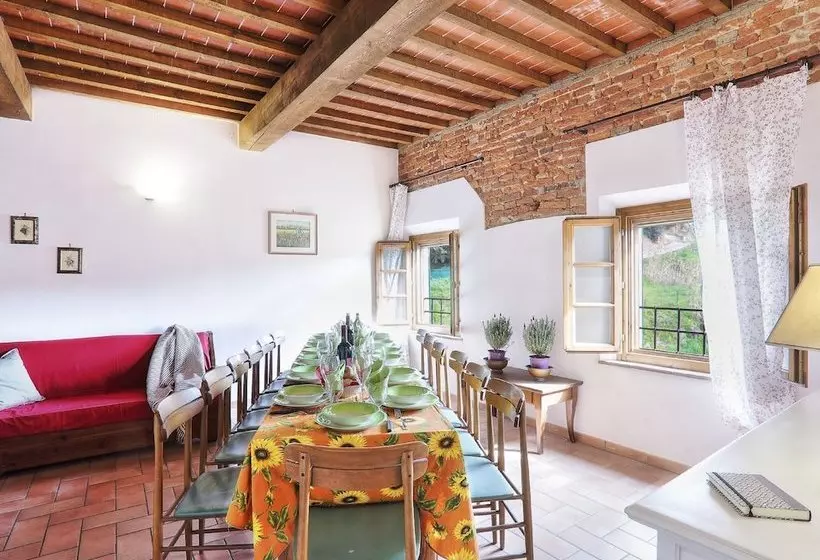 Luxurious Cottage In Palaia With Pool