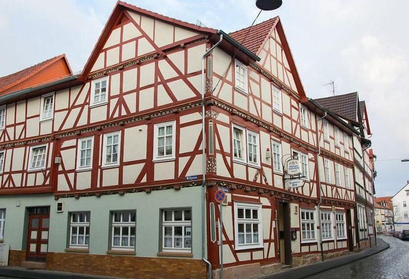 بنسيون Altstadthotel Garni Frankfurter Hof