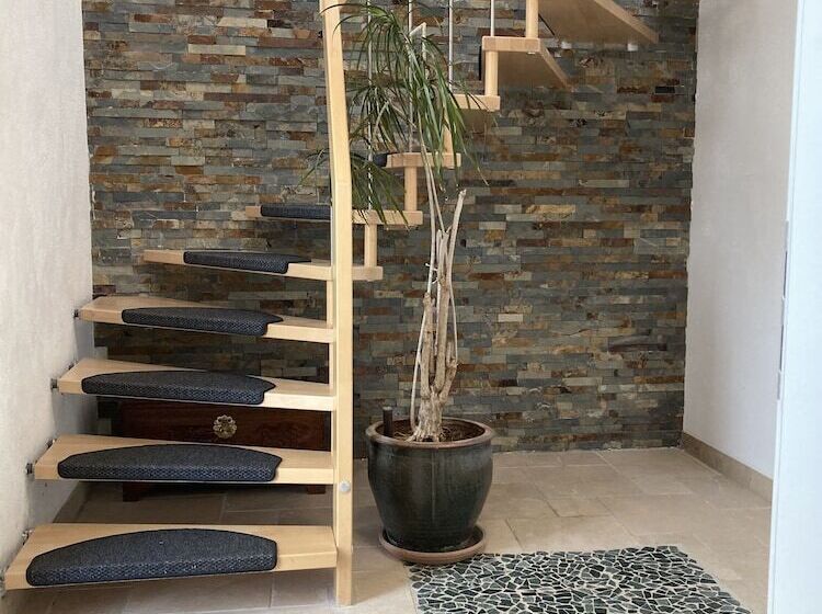 Пансион Boutique Apartment Haus