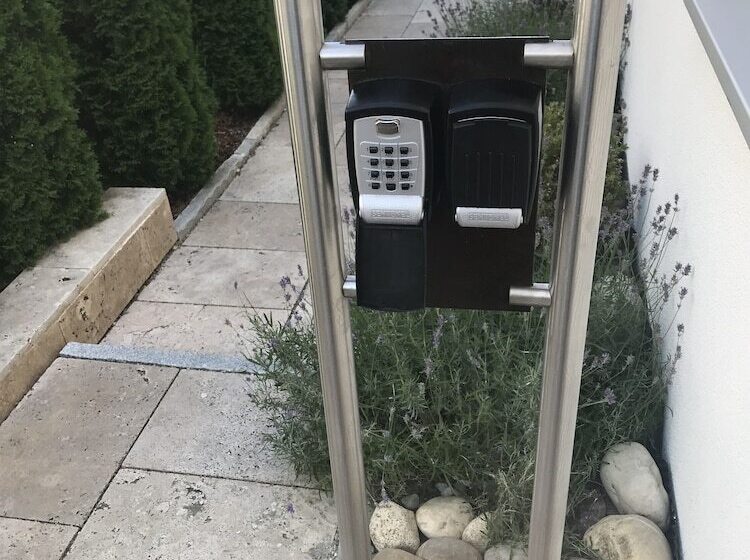 Пансион Boutique Apartment Haus