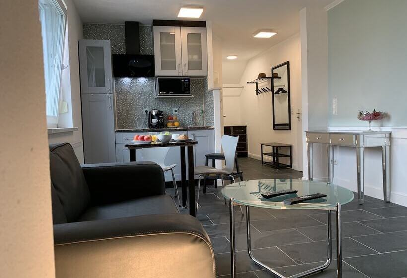 Пансион Boutique Apartment Haus