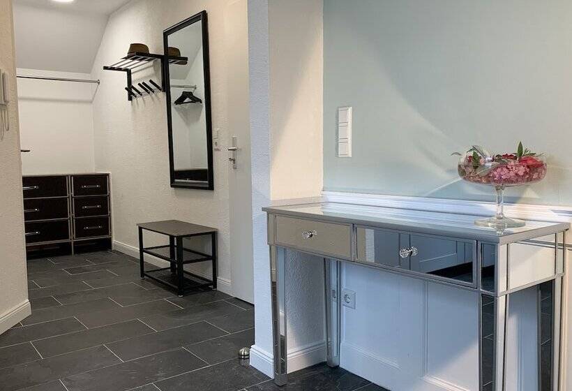 Пансион Boutique Apartment Haus