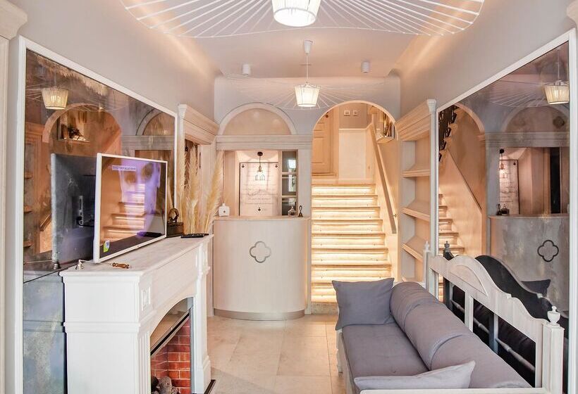 پانسیون Heritage Villa Nobile